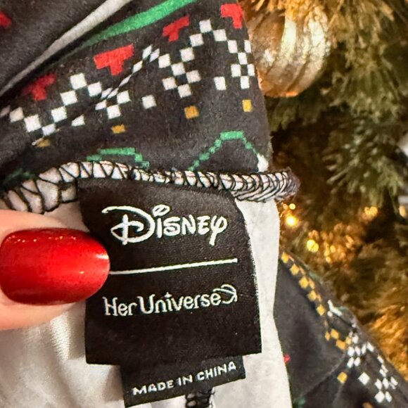 Disney Christmas Leggings - Picture 4 of 5